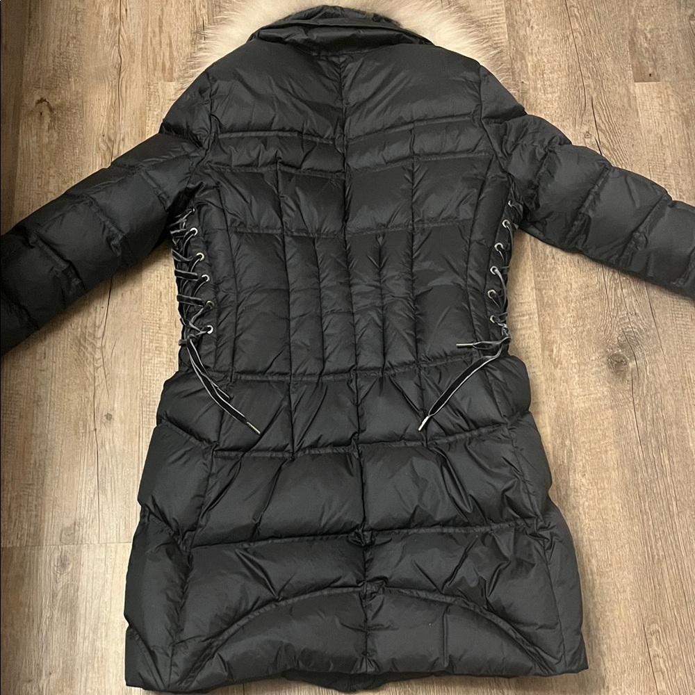 Dawn Levy Navy Blue Puffer with detachable Fur Collar, velvet lace up, sz. M - Picture 3 of 9